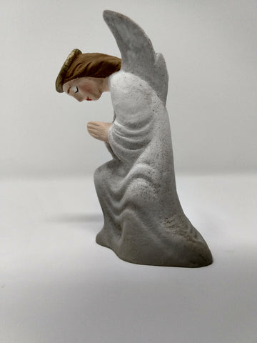 Henning Kneeling Angel