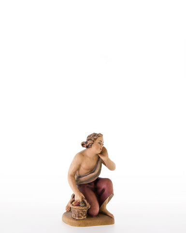Reindl Child kneeling with small basket